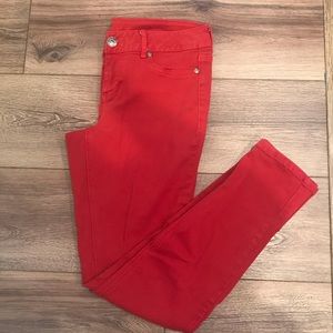 Red midrise jegging.